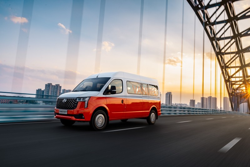 轻客汽车大全选上汽大通新途V80，实用不将就，赚钱路上更靠谱